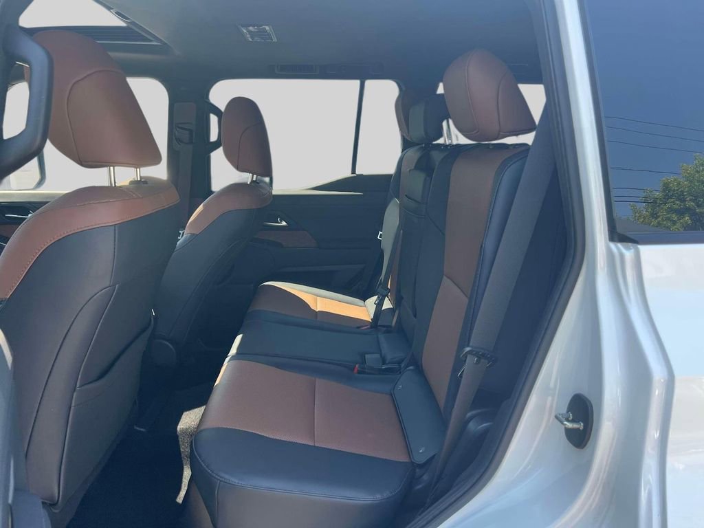 Certified 2025 Lexus GX 550 w/ Accessory Package (2T) AWD/4WD image 12