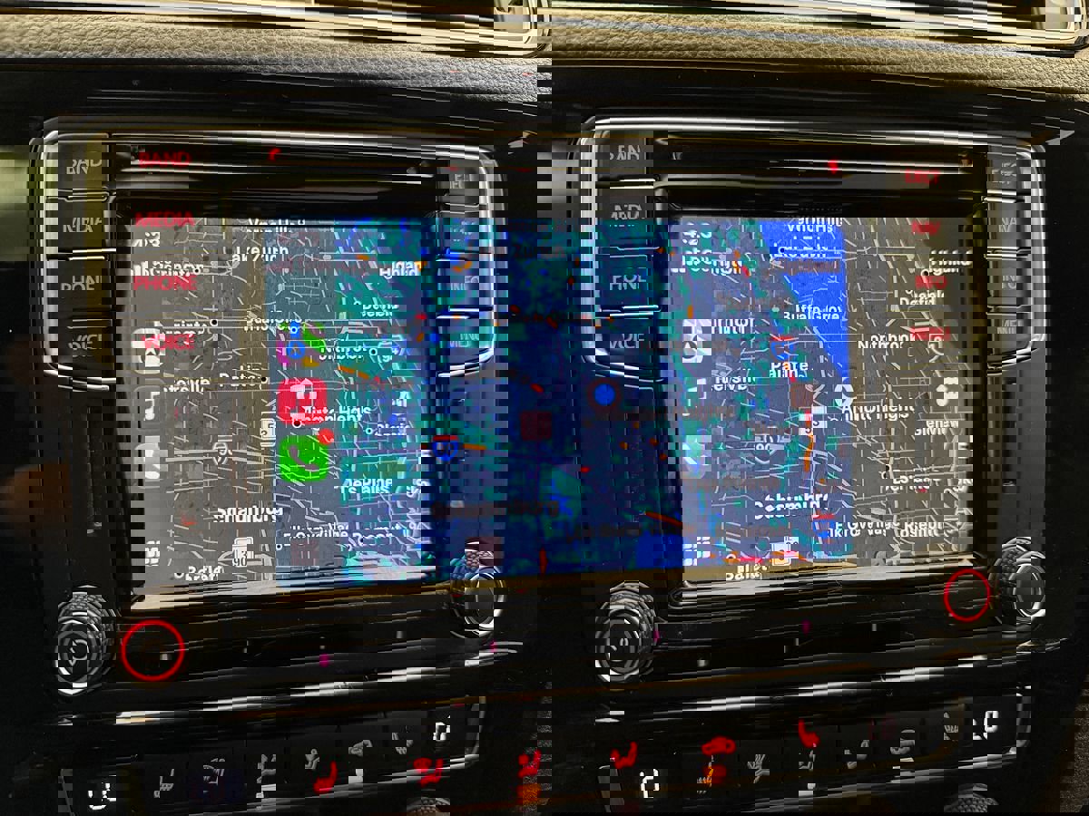 Used 2016 Volkswagen Jetta GLI SEL image 15