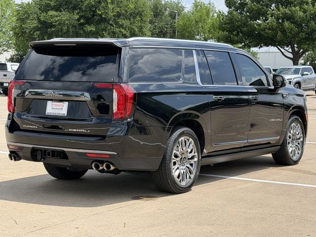 Used 2023 GMC Yukon XL Denali Ultimate AWD/4WD image 4