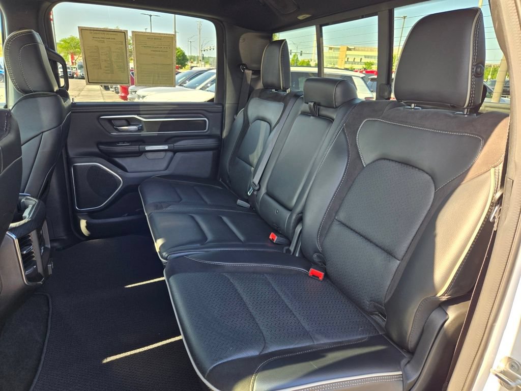 Used 2023 RAM 1500 Laramie AWD/4WD image 31