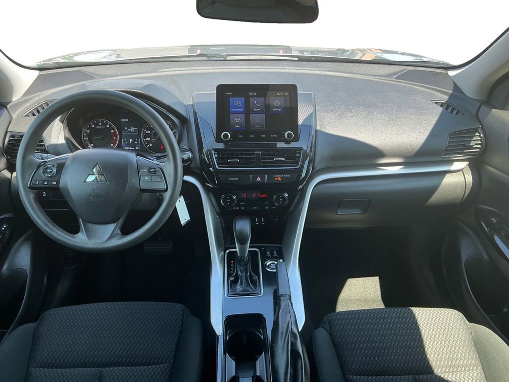 Used 2023 Mitsubishi Eclipse Cross LE AWD/4WD image 17