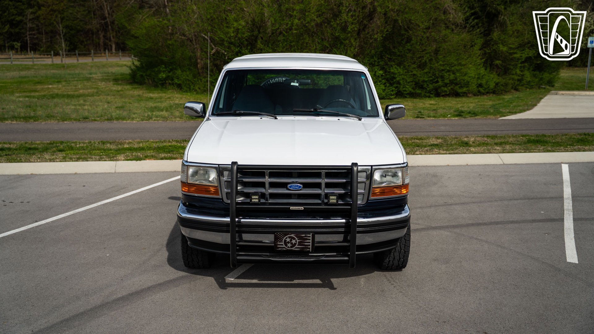 Used 1993 Ford Bronco XLT image 2