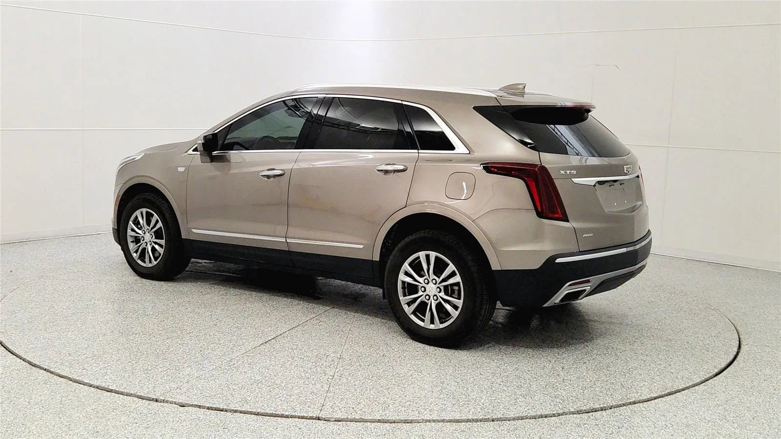 Used 2023 Cadillac XT5 Premium Luxury image 5