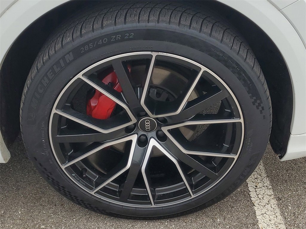 Used 2021 Audi Q8 Prestige w/ Prestige Package image 5