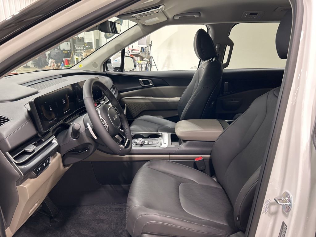 New 2026 Kia Carnival LXS image 11