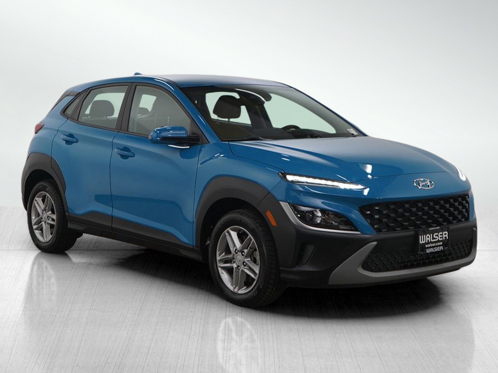 Used 2023 Hyundai Kona SE image 7