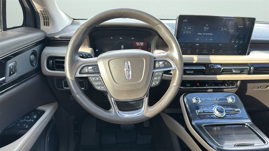 Used 2021 Lincoln Nautilus Reserve image 17