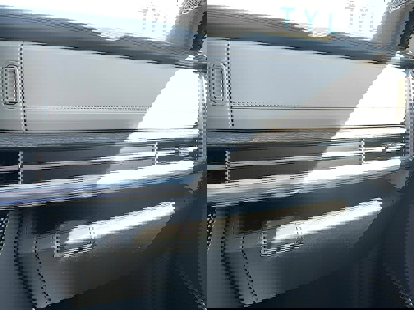 Used 2024 Hyundai Santa Fe Limited image 26