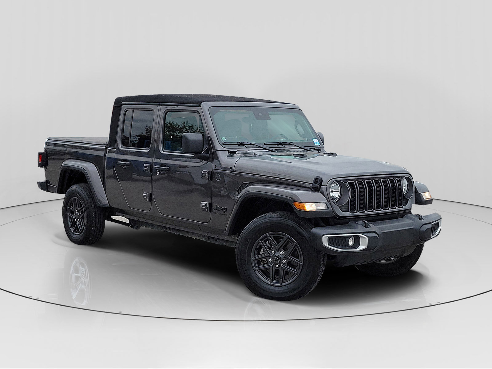 Used 2024 Jeep Gladiator Sport image 1