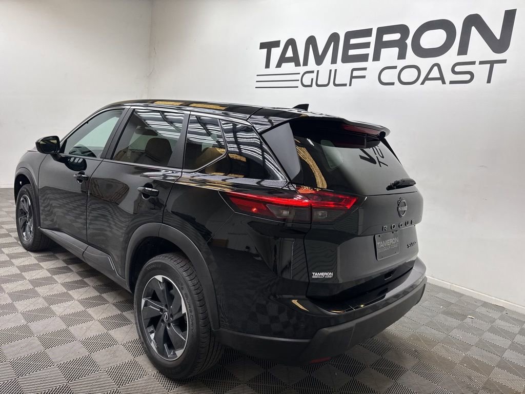 Used 2024 Nissan Rogue SV image 8