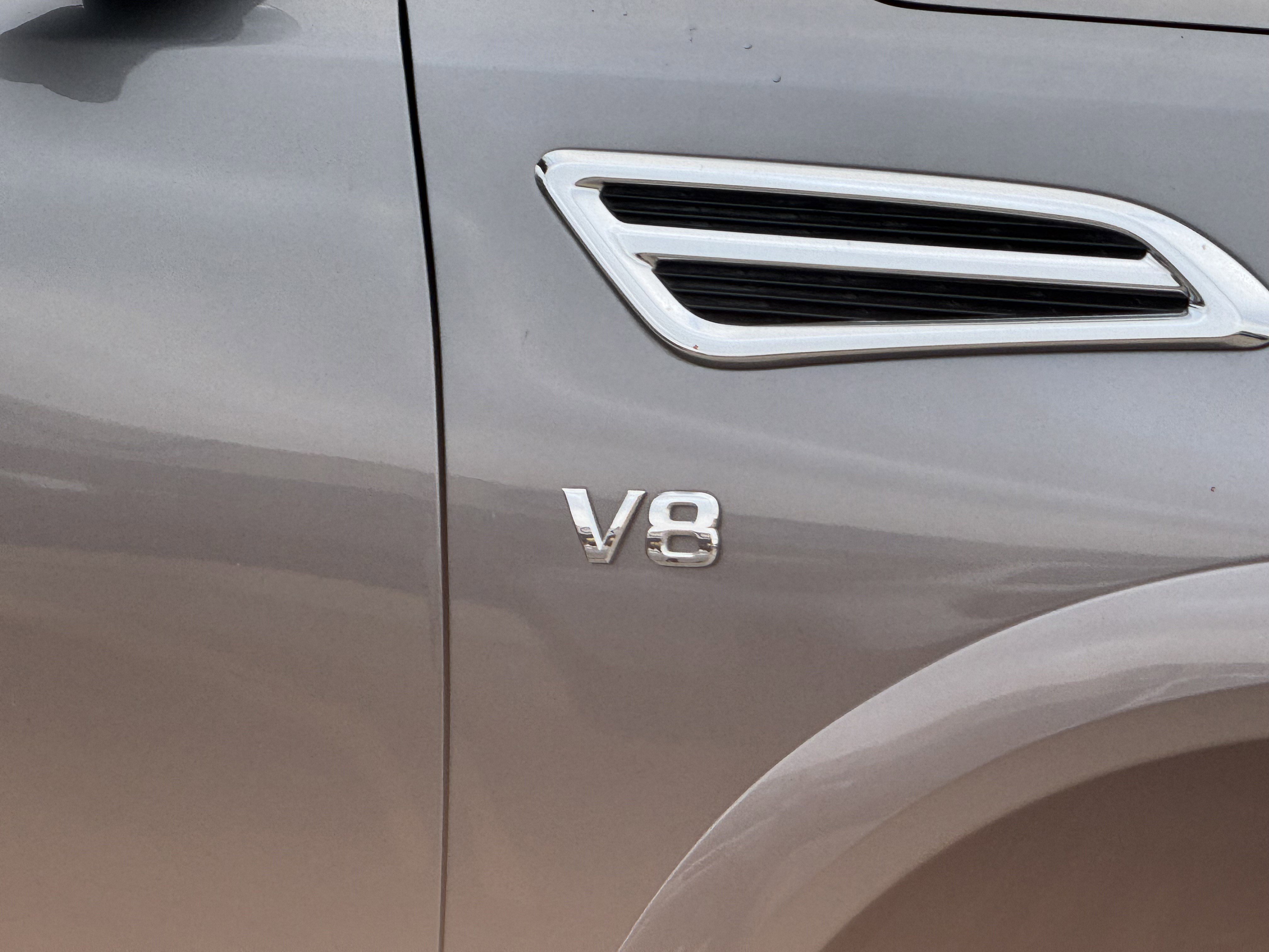 Used 2020 Nissan Armada SL w/ Premium Package image 4