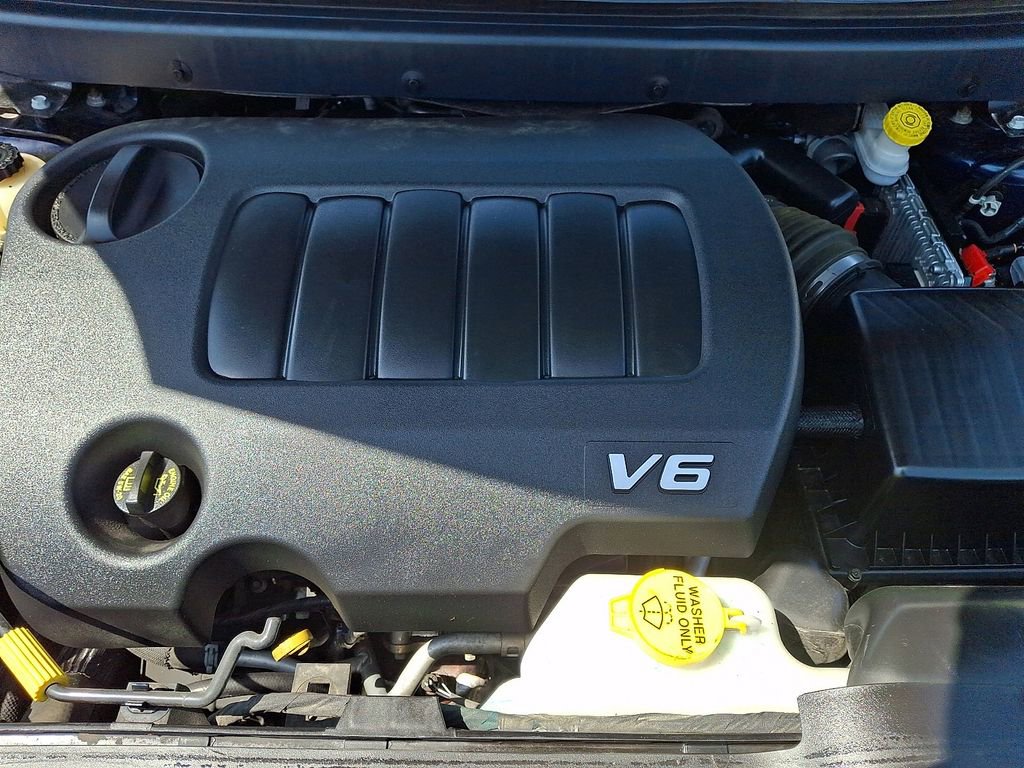 Used 2018 Dodge Journey Crossroad w/ Nav & Sun Group image 28