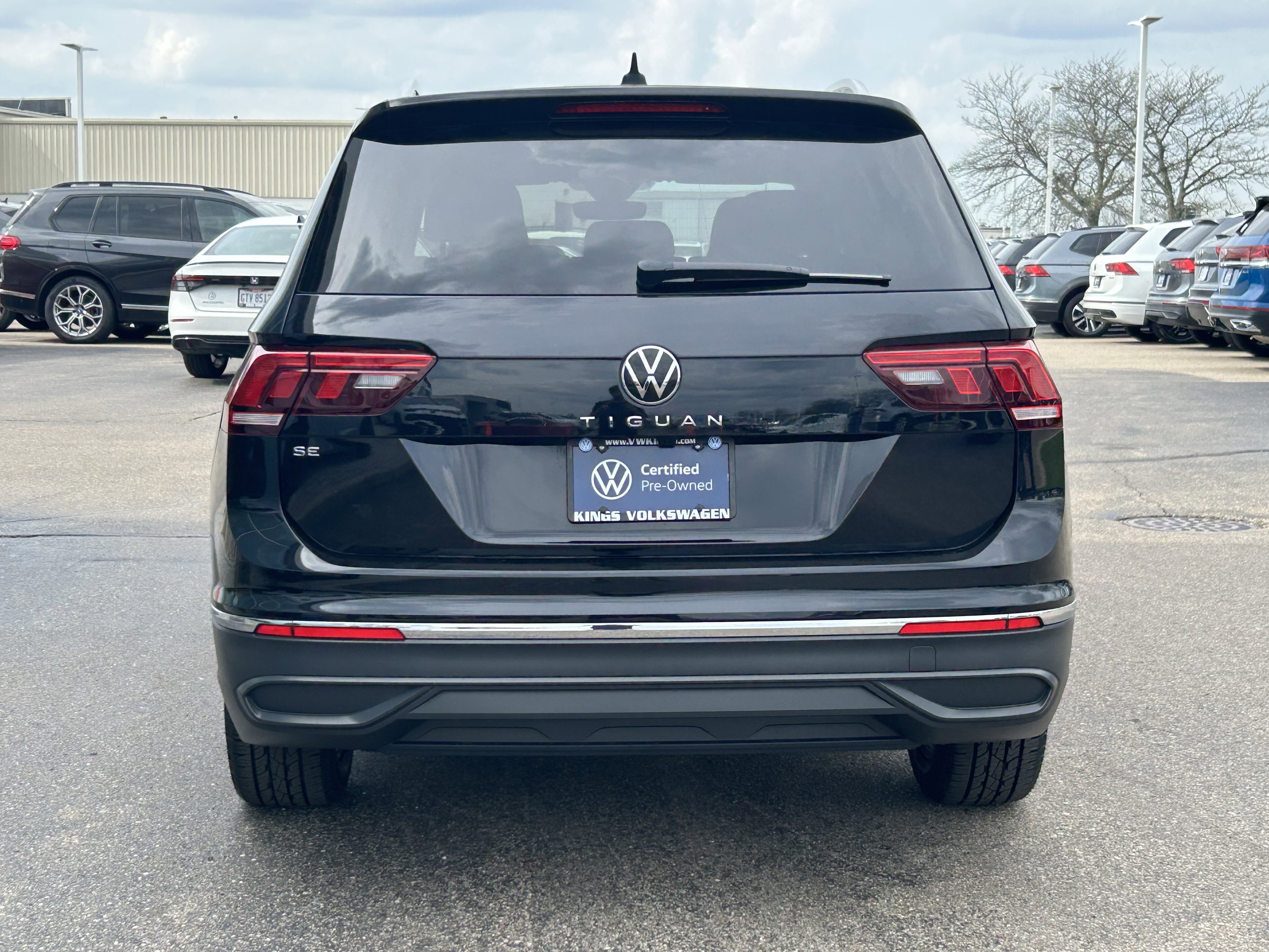 Certified 2023 Volkswagen Tiguan SE image 6