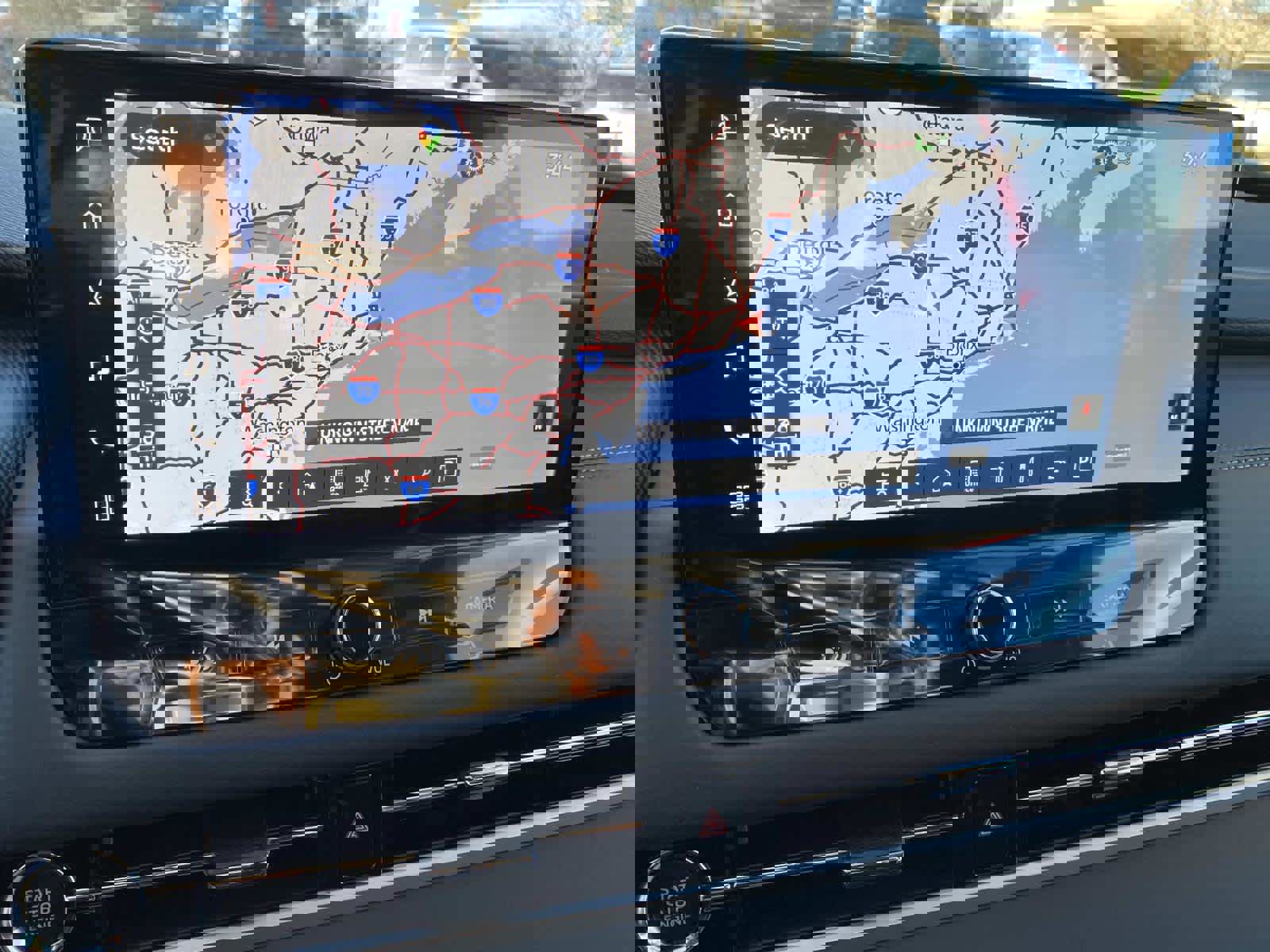 New 2026 Mitsubishi Outlander SE image 10