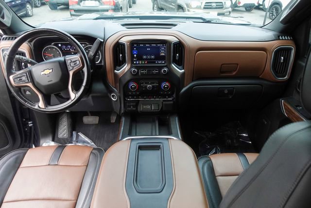 Used 2020 Chevrolet Silverado 3500 High Country w/ Technology Package image 32