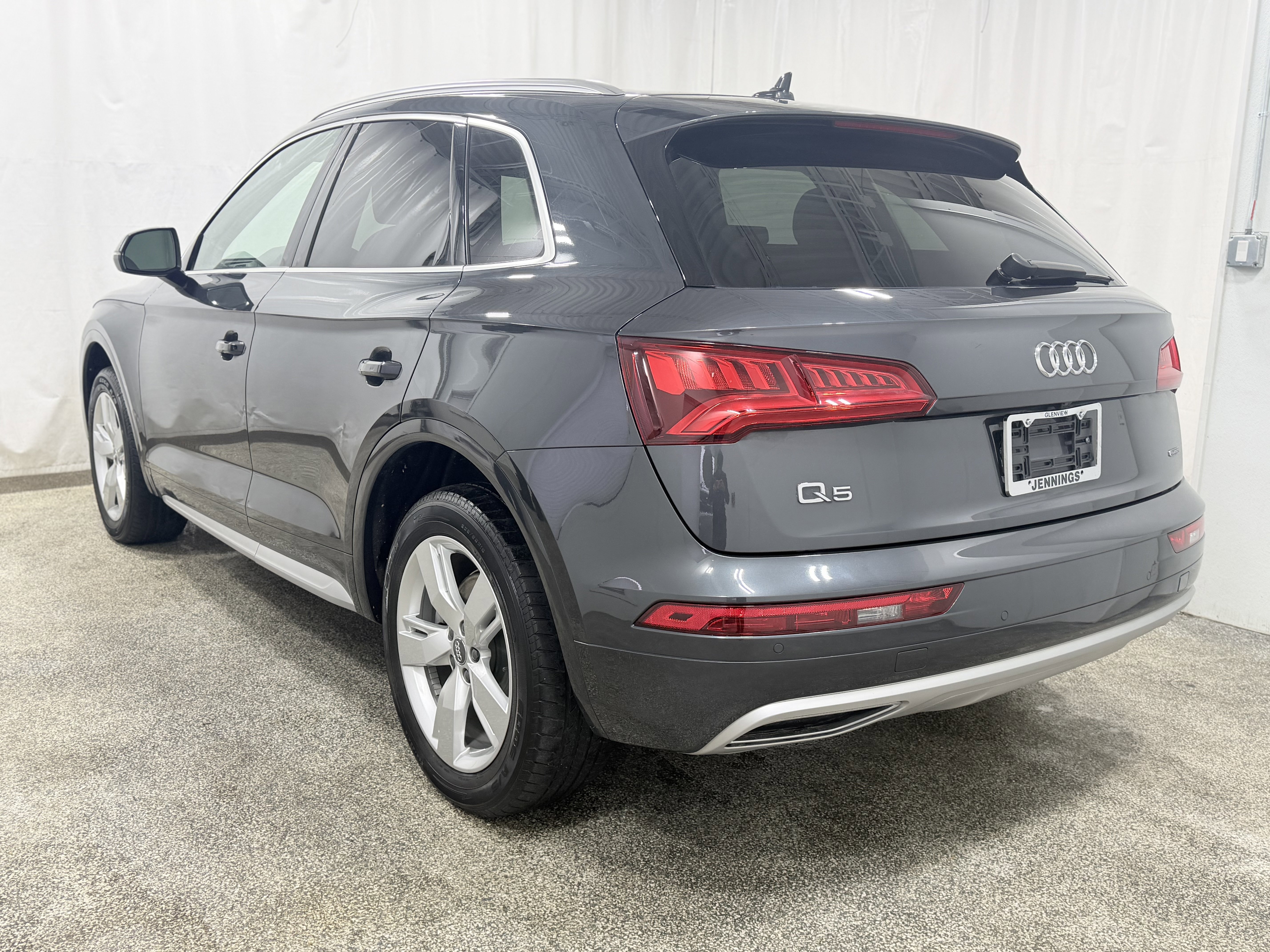 Used 2019 Audi Q5 2.0T Premium Plus w/ Premium Plus Package image 6