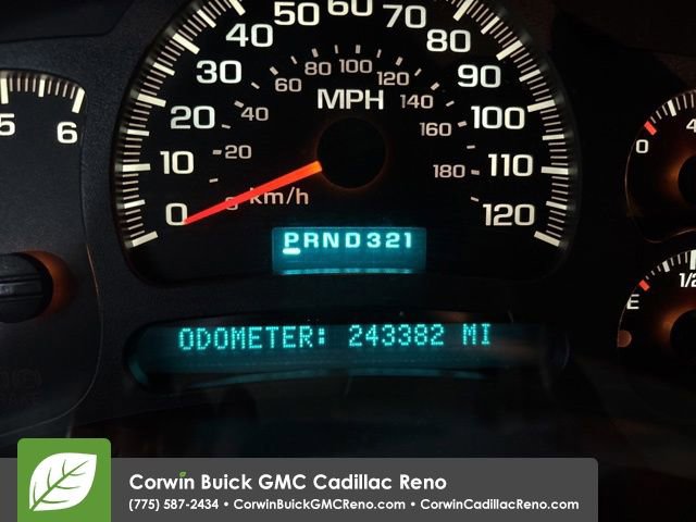 Used 2004 Chevrolet Tahoe Z71 w/ Z71 Preferred Equipment Group AWD/4WD image 22
