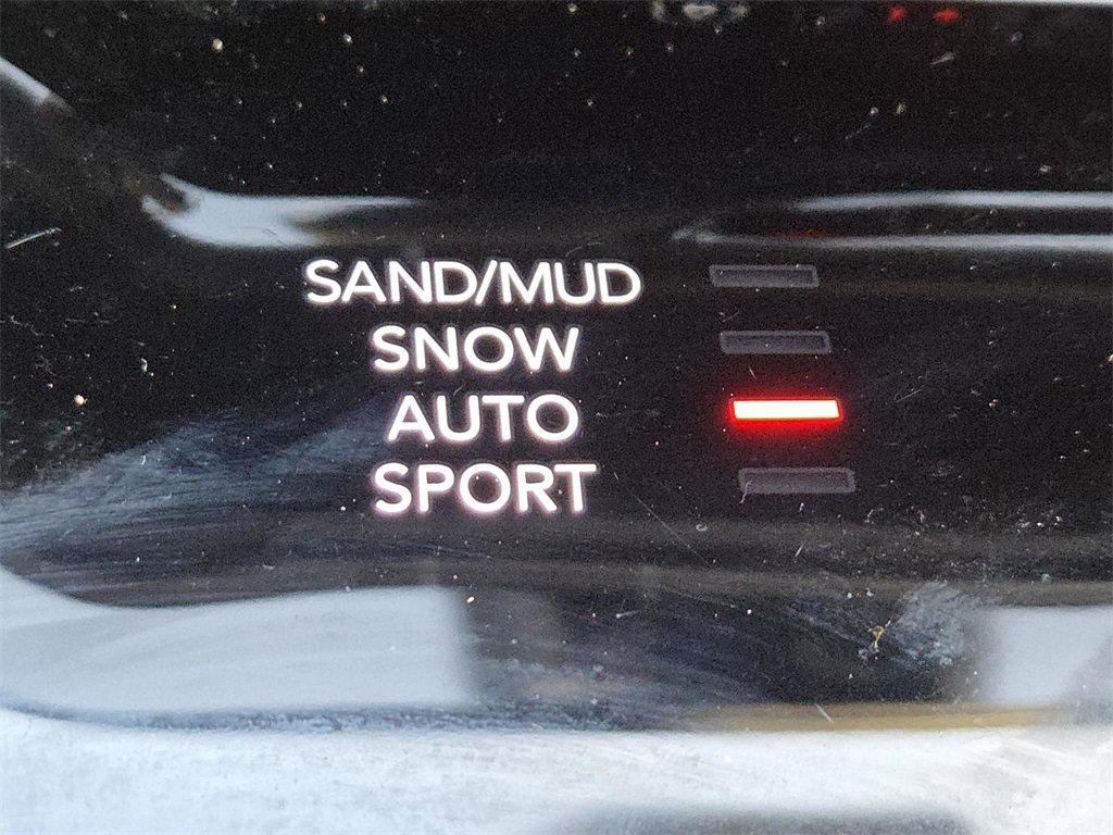 Used 2024 Jeep Wagoneer L Series II w/ Flexible Seating Group image 6