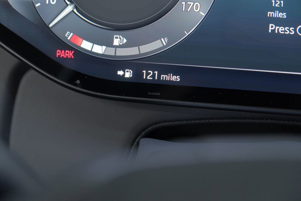 Used 2026 Land Rover Range Rover Long Wheelbase SE image 78