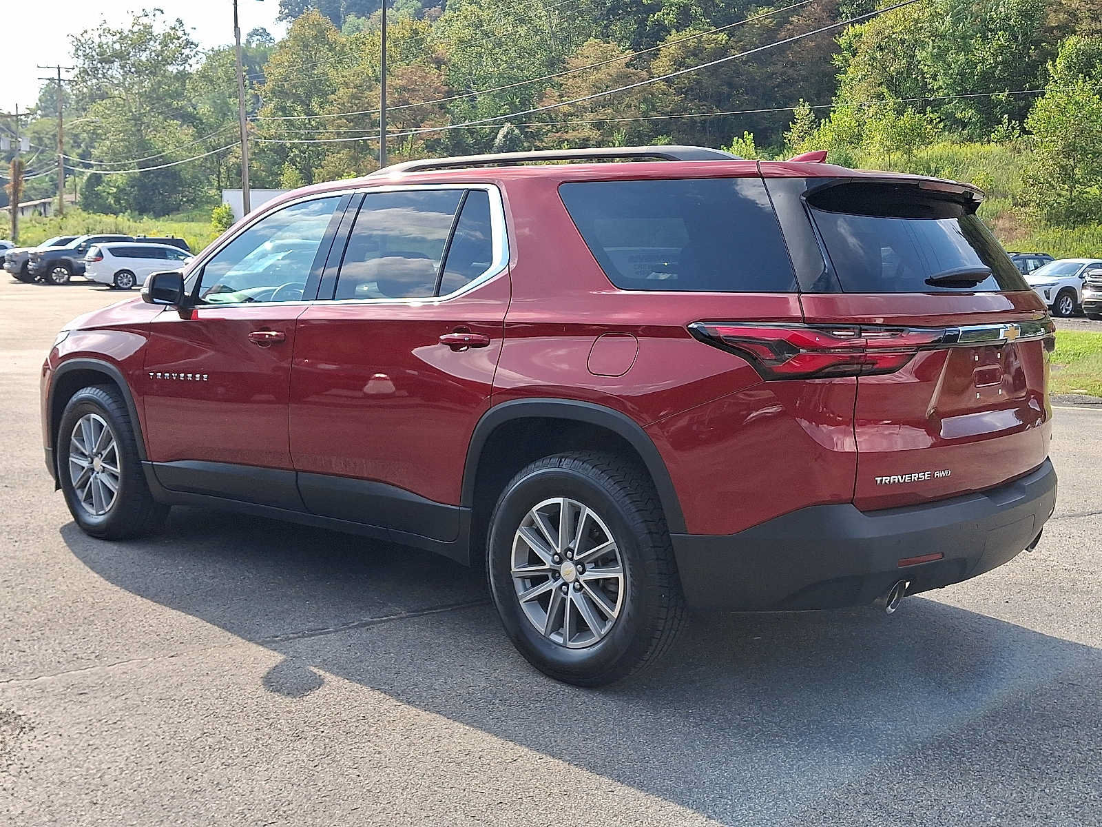 Used 2023 Chevrolet Traverse LT AWD/4WD image 4