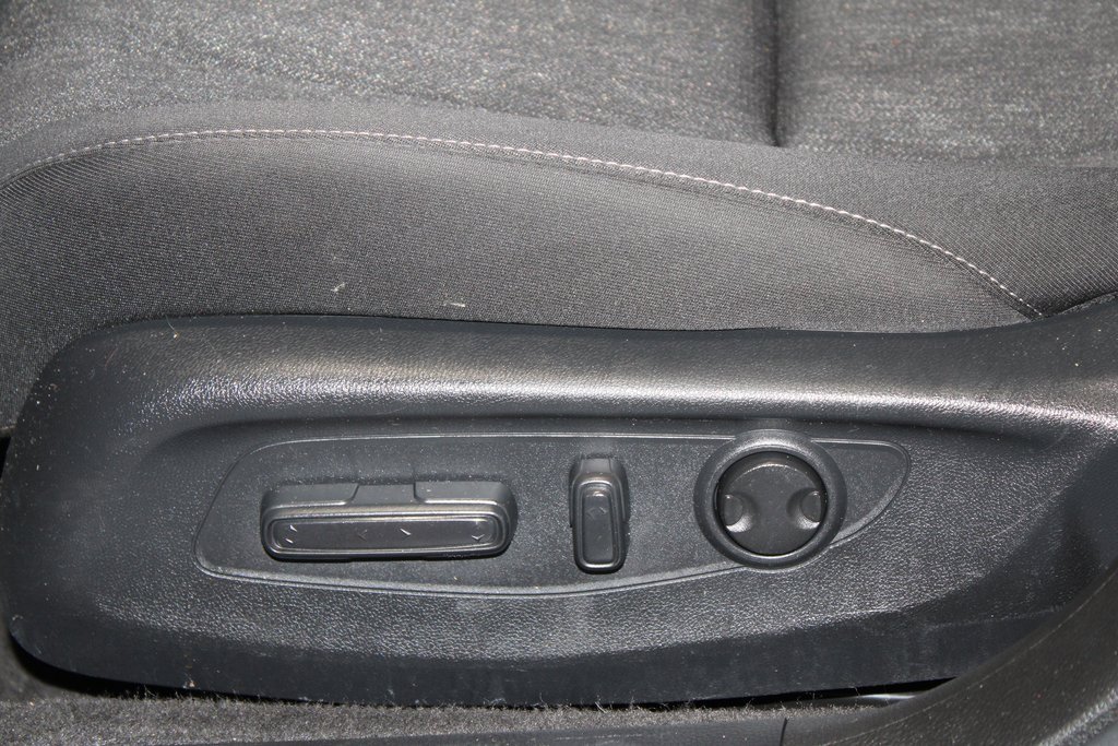 Used 2025 Honda Accord SE image 11