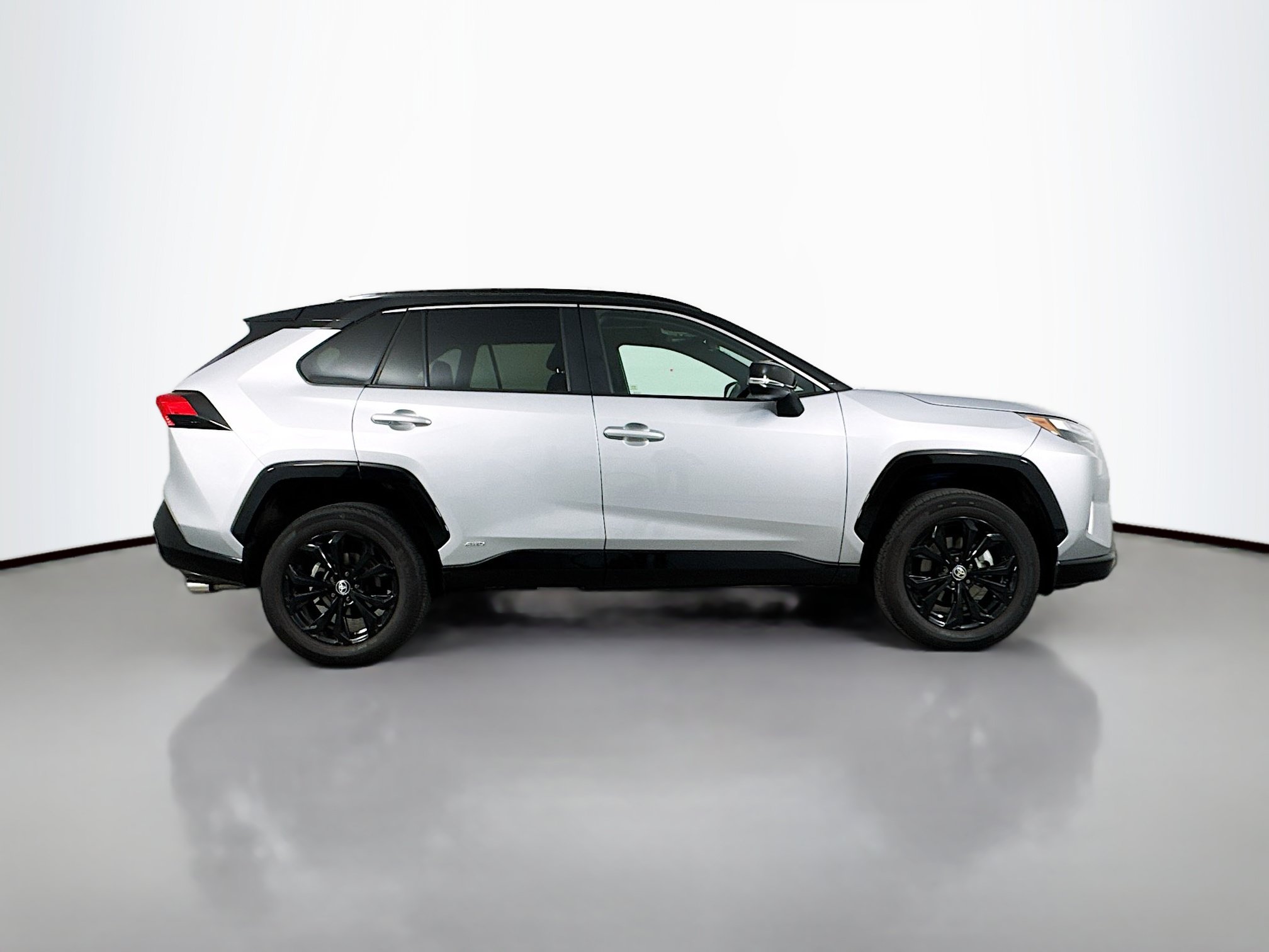Certified 2022 Toyota RAV4 XSE AWD/4WD image 8