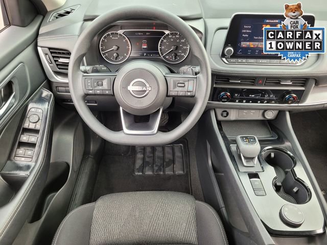 Used 2024 Nissan Rogue SV image 14