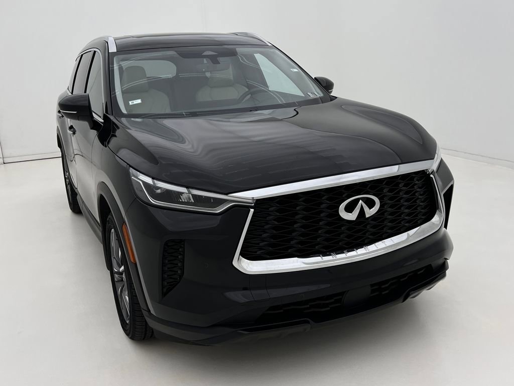 Used 2024 INFINITI QX60 Luxe image 3