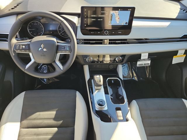 New 2026 Mitsubishi Outlander SE FWD image 17