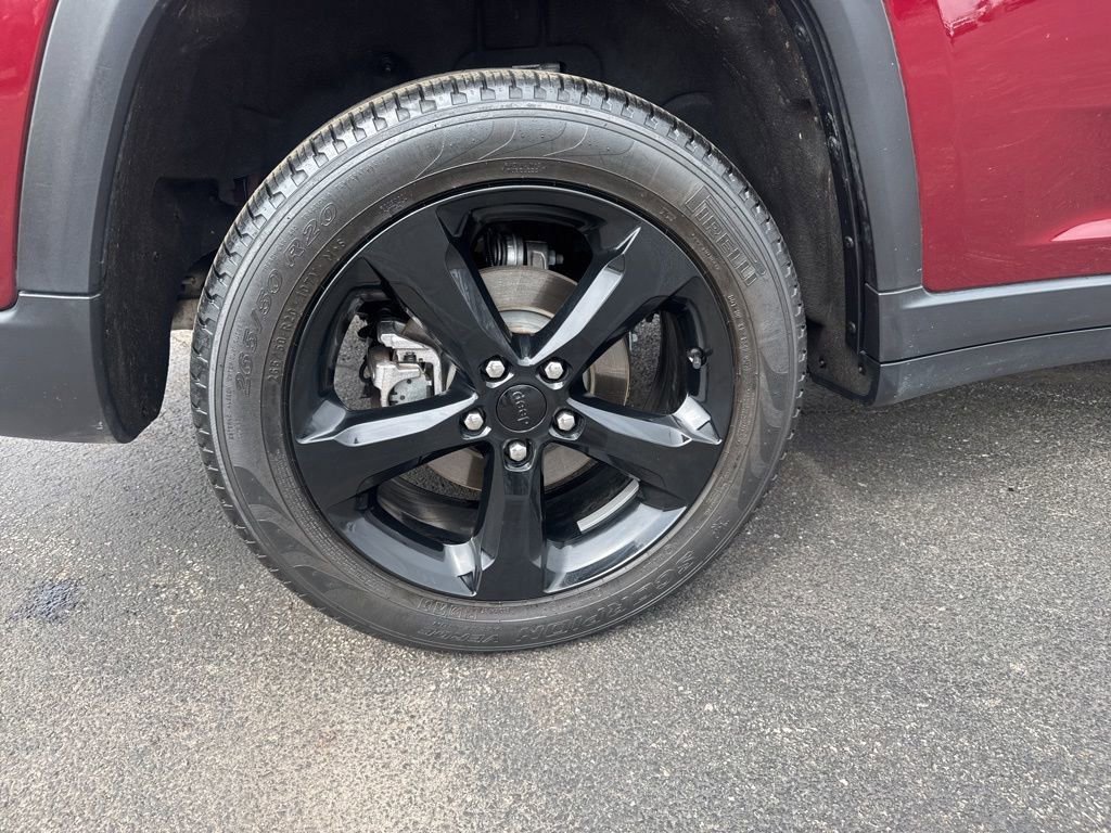 Used 2023 Jeep Grand Cherokee Limited w/ Black Appearance Package image 43