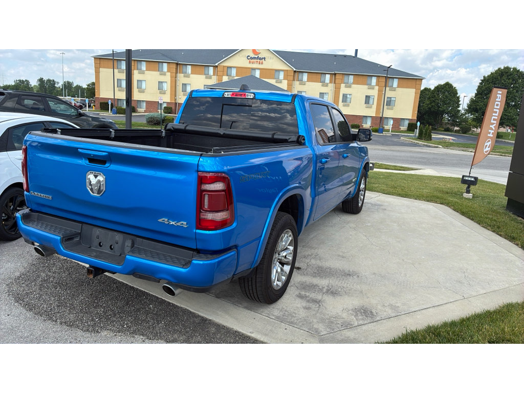 Used 2022 RAM 1500 Laramie w/ Sport Appearance Package AWD/4WD image 4