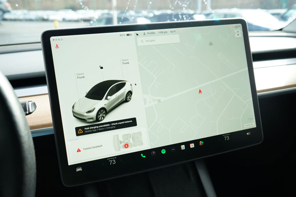 Used 2021 Tesla Model Y Long Range image 17