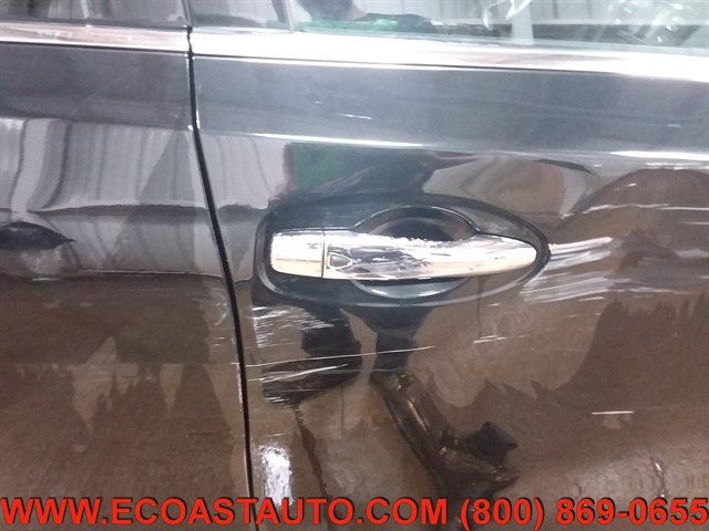 Used 2017 Nissan Rogue SV FWD image 19