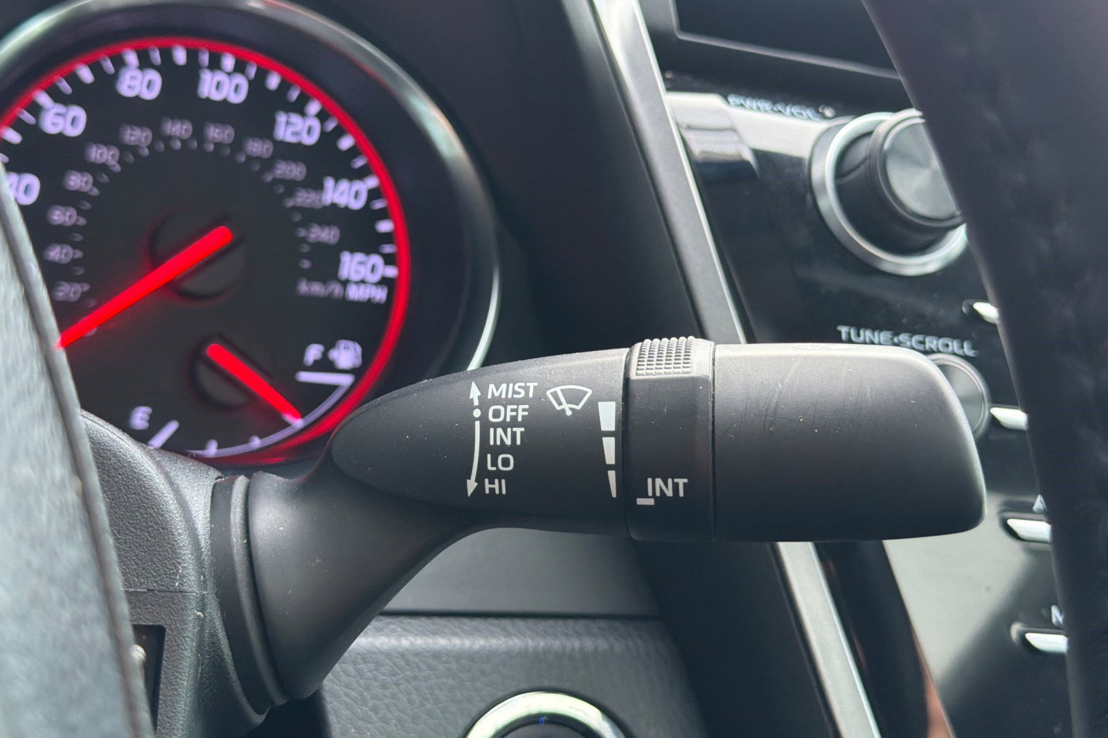 Used 2018 Toyota Camry XSE w/ Driver Assist Package image 33