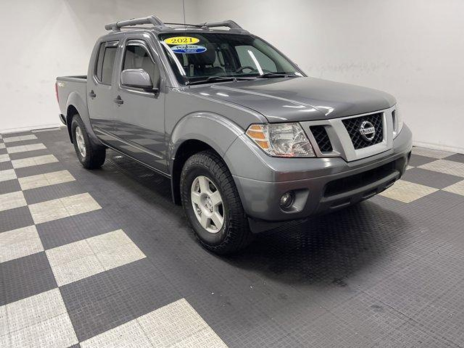 Used 2021 Nissan Frontier PRO-4X w/ Pro-4x Utility Package AWD/4WD image 5