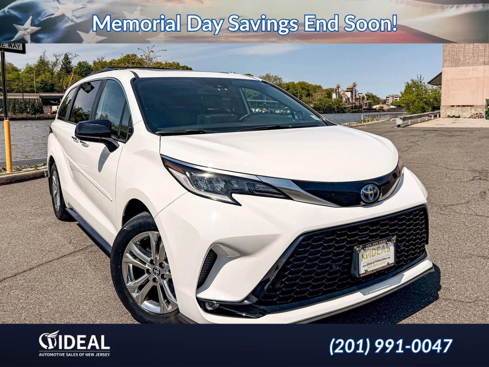 Used 2022 Toyota Sienna XSE w/ XSE Plus Package