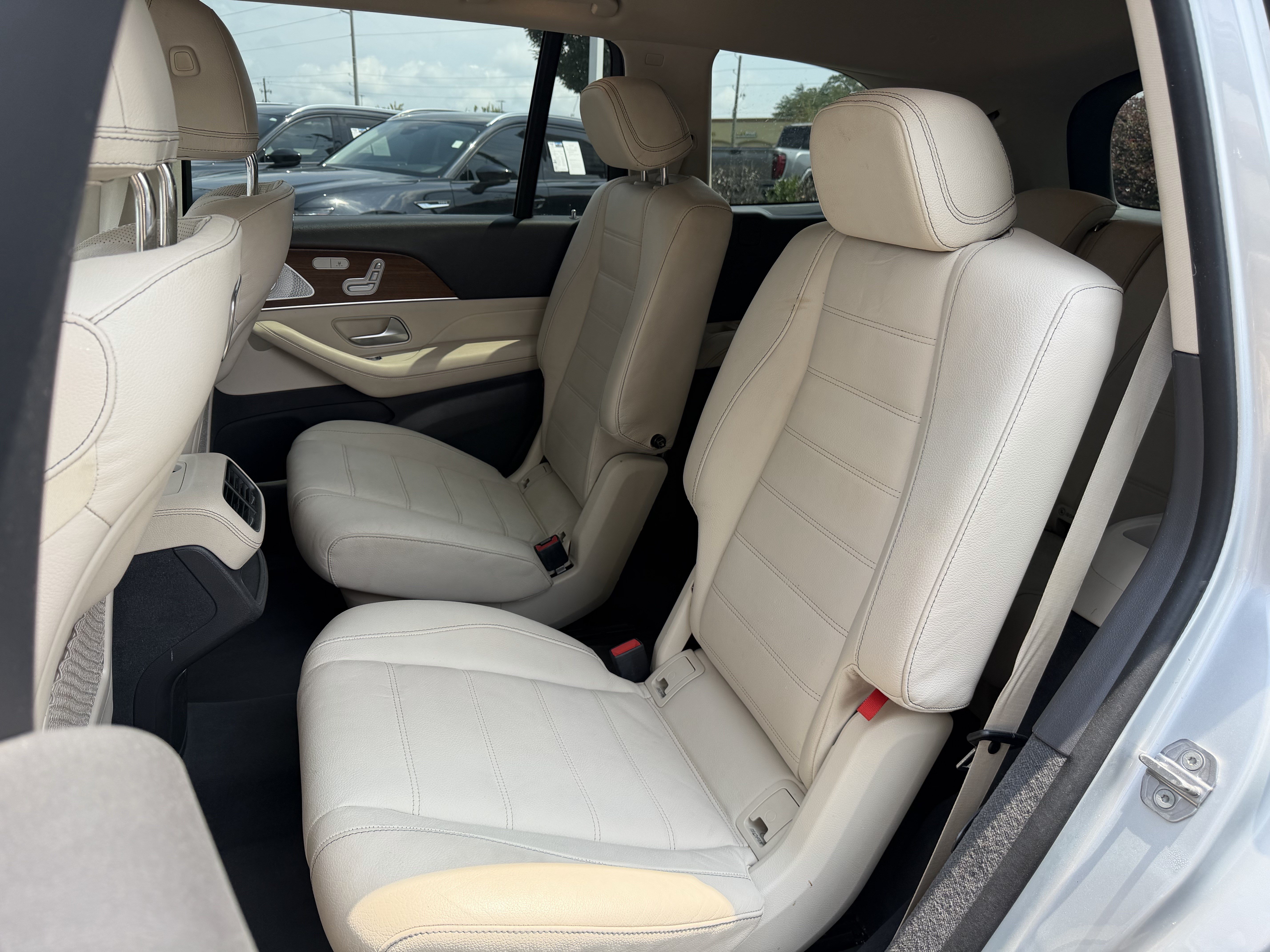 Used 2020 Mercedes-Benz GLS 450 4MATIC image 35