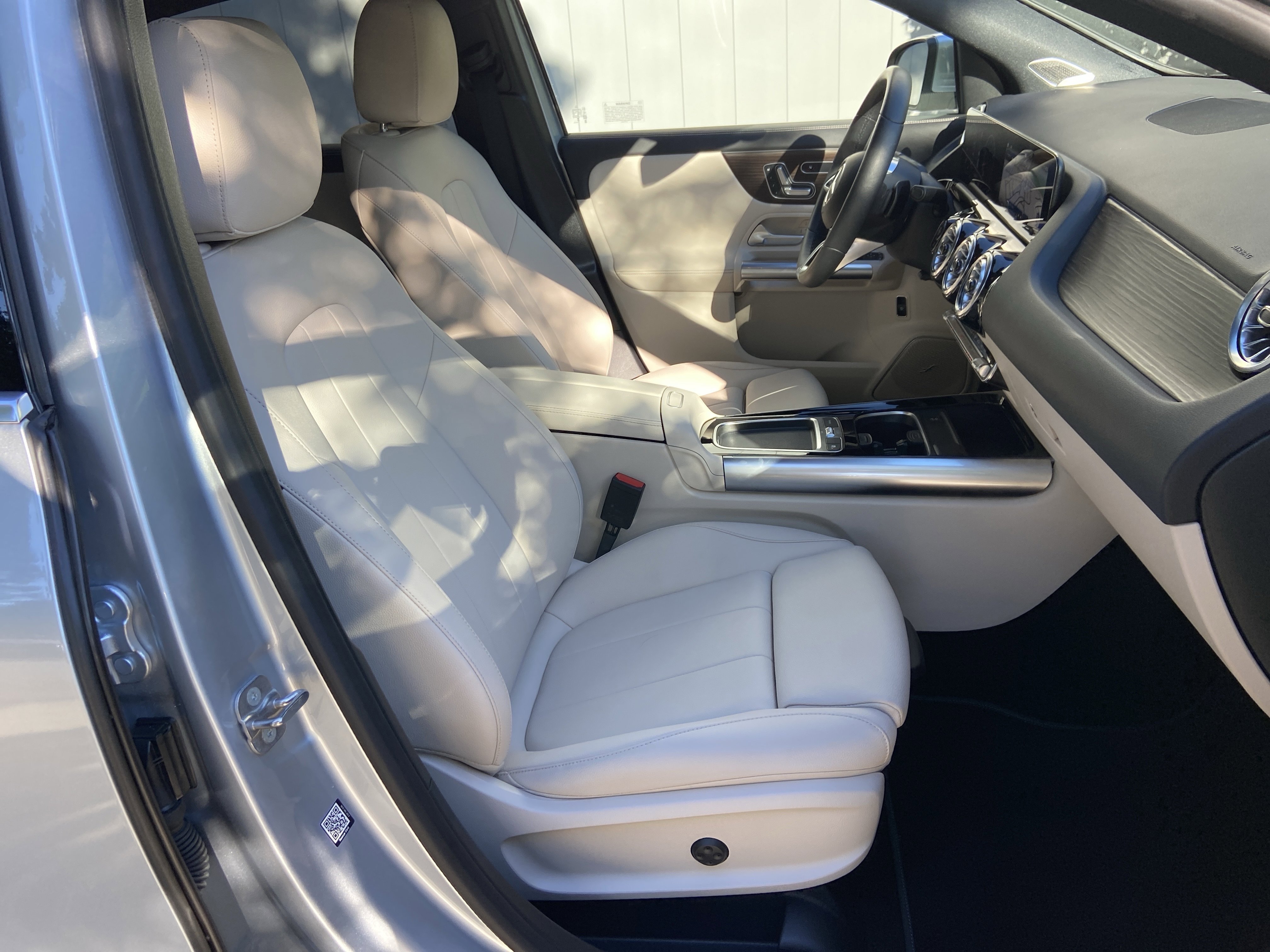 Certified 2025 Mercedes-Benz GLA 250 image 53