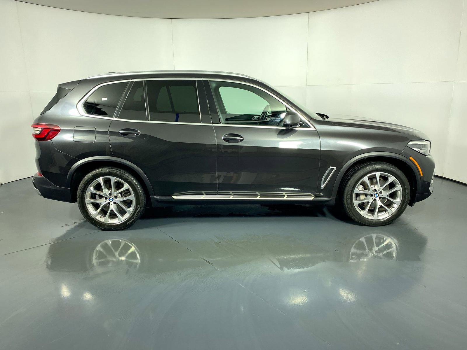 Used 2022 BMW X5 xDrive40i w/ Premium Package image 36