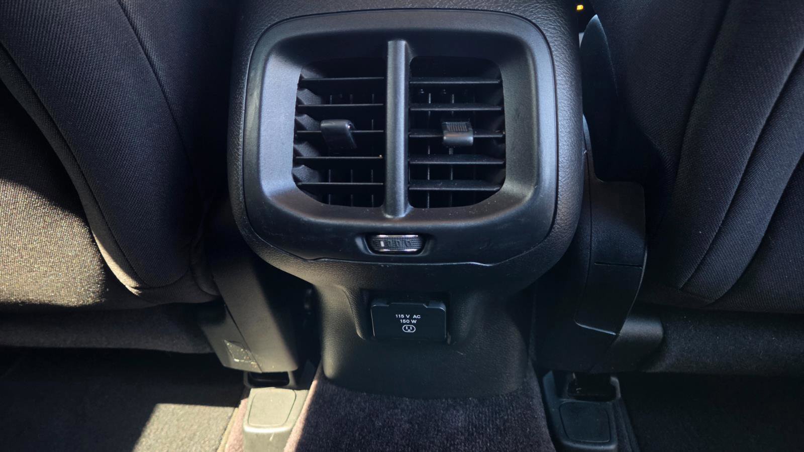 Used 2017 Jeep Cherokee Latitude w/ Safety/Convenience Group image 45