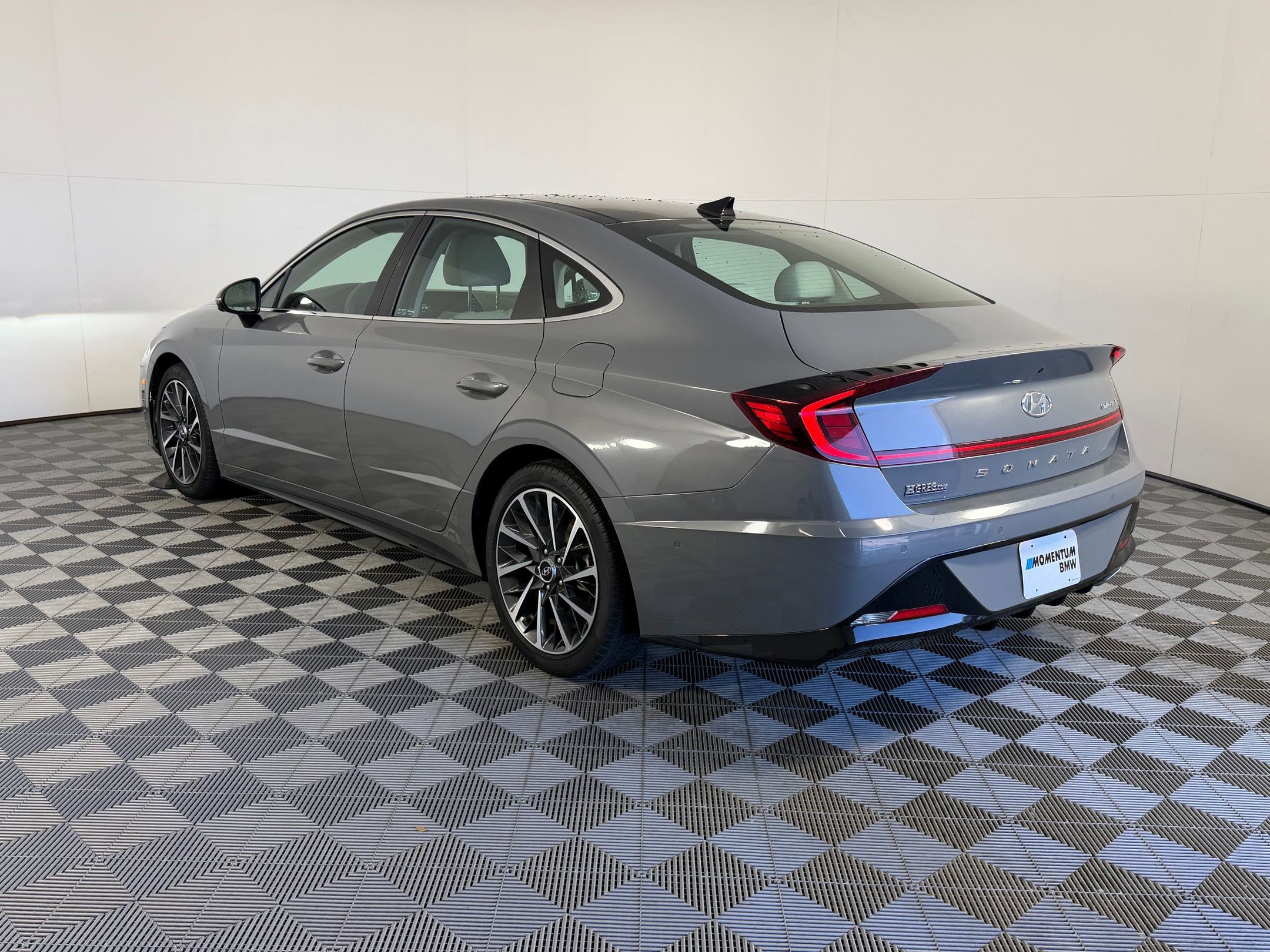 Used 2023 Hyundai Sonata Limited image 3