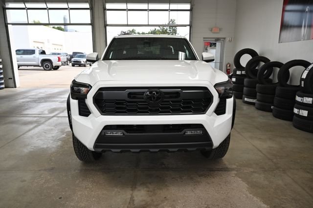 New 2026 Toyota Tacoma TRD Off-Road AWD/4WD image 2