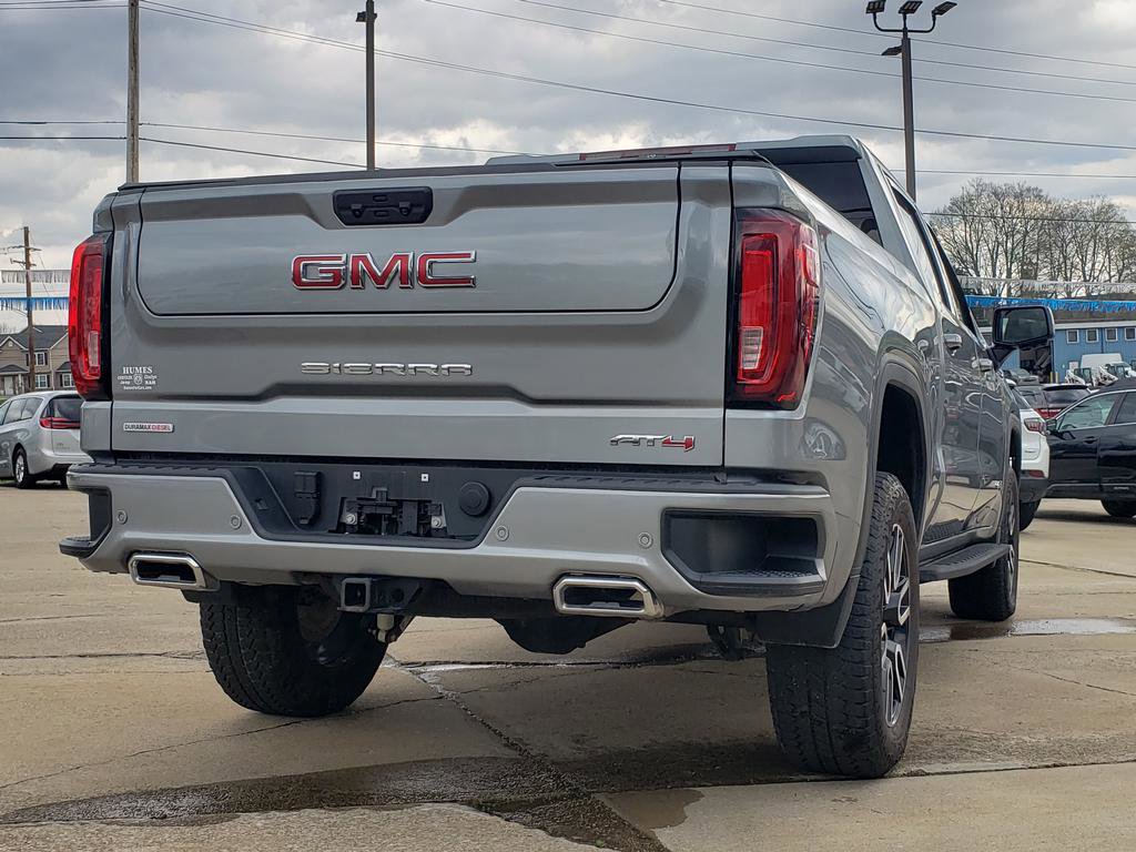 Used 2025 GMC Sierra 1500 AT4 w/ AT4 Premium Package AWD/4WD image 3