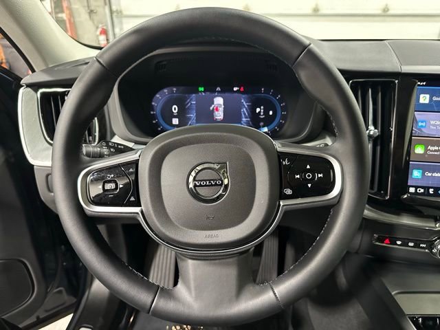 Used 2025 Volvo XC60 B5 Plus w/ Protection Package Premier image 19