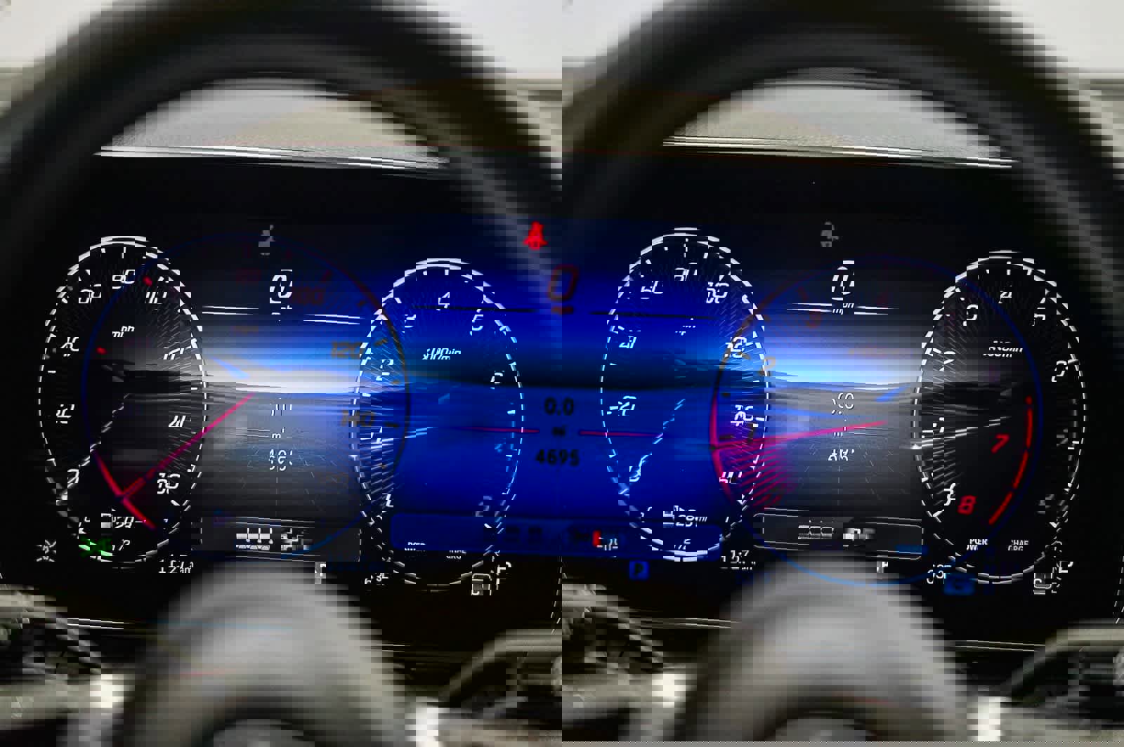 Certified 2025 Mercedes-Benz GLC 300 image 23