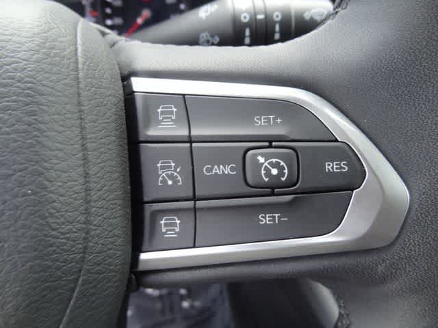 Used 2025 Jeep Compass Limited AWD/4WD image 17