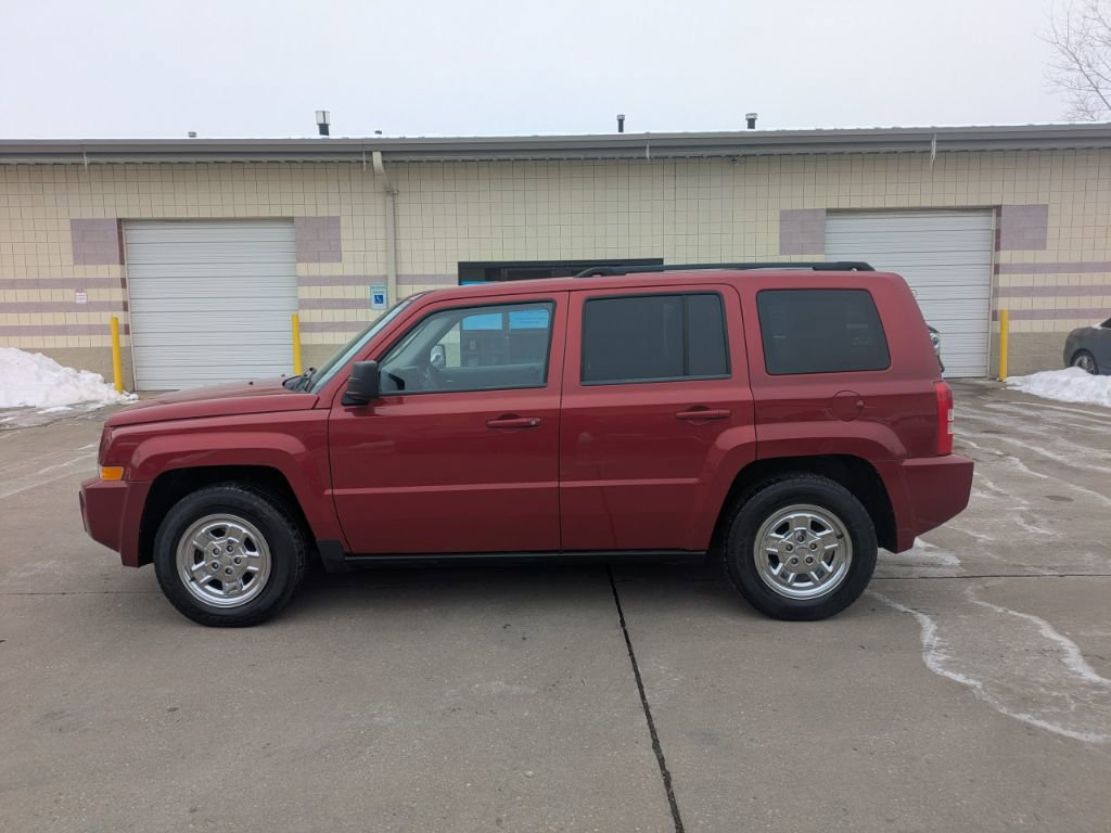 Used 2010 Jeep Patriot Sport image 9