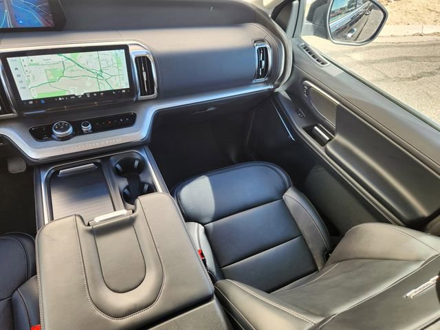 Certified 2025 Ford Expedition Max Platinum AWD/4WD image 15
