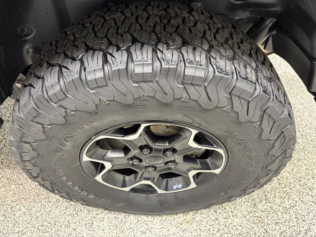 Used 2021 Jeep Wrangler Unlimited Rubicon 4xe w/ Steel Bumper Group image 11