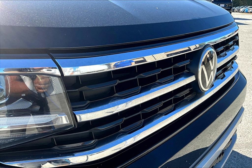 Used 2021 Volkswagen Atlas Cross Sport SE image 38